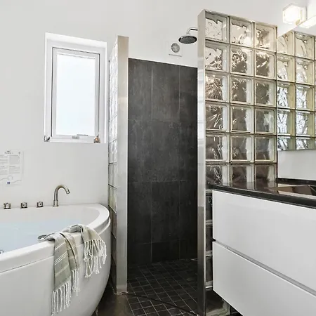 In With House Sea View Haderslev